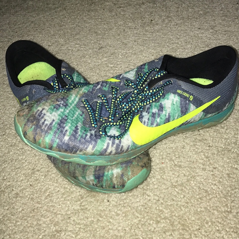 Spikes